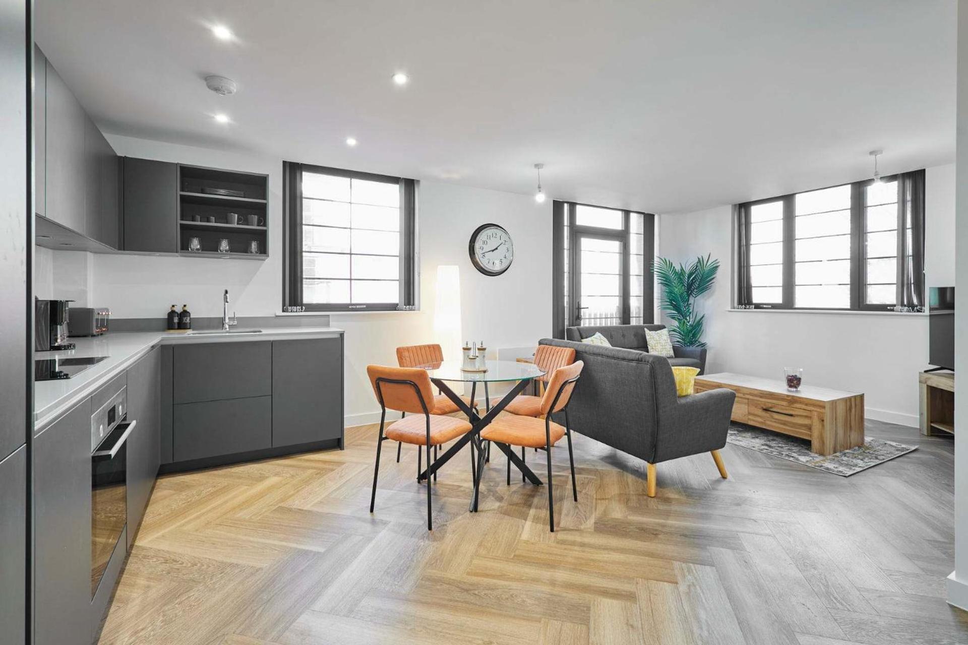 Host & - Lockside House * Birmingham
