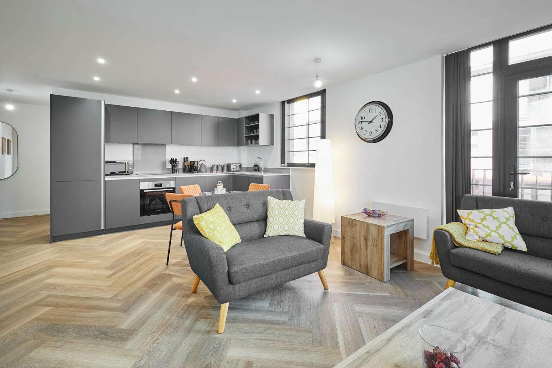 Host & - Lockside House